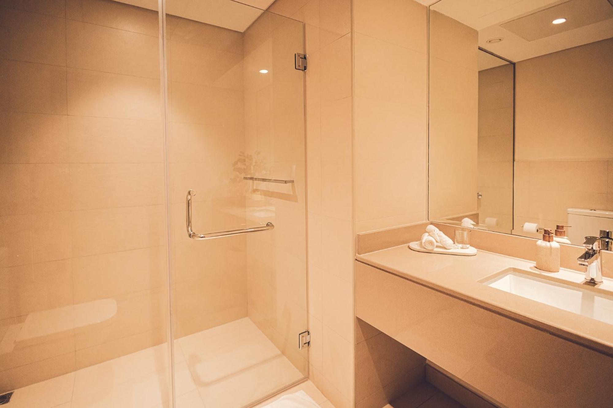 Voyage'S Stylish 1Br At Waters Edge Apartment Abu Dhabi Exterior photo